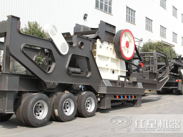 鄂破移動破碎機，破碎比大，產(chǎn)量高