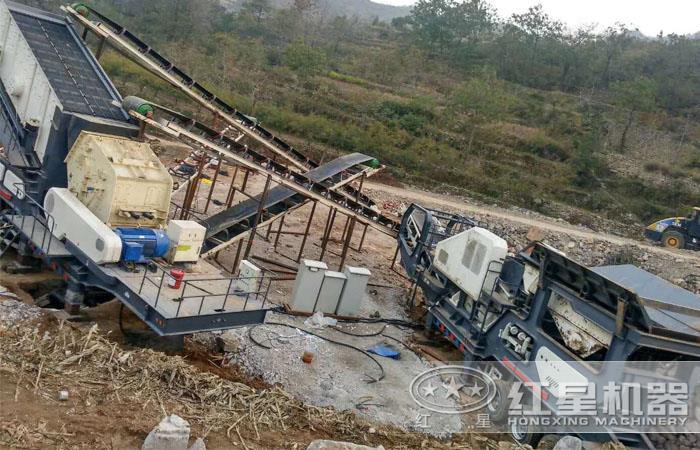 移動鄂式破碎機+反擊式破碎機+振動篩組合,產(chǎn)量大,出料范圍可調(diào) 移動鄂式破碎機+反擊式破碎機+振動篩組合,產(chǎn)量大,出料范圍可調(diào)