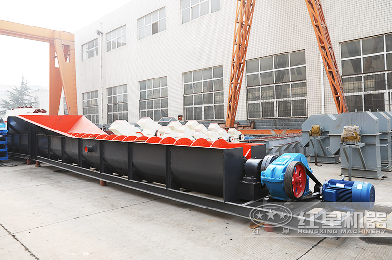 螺旋洗砂機,占地面積較大 螺旋洗砂機,占地面積較大