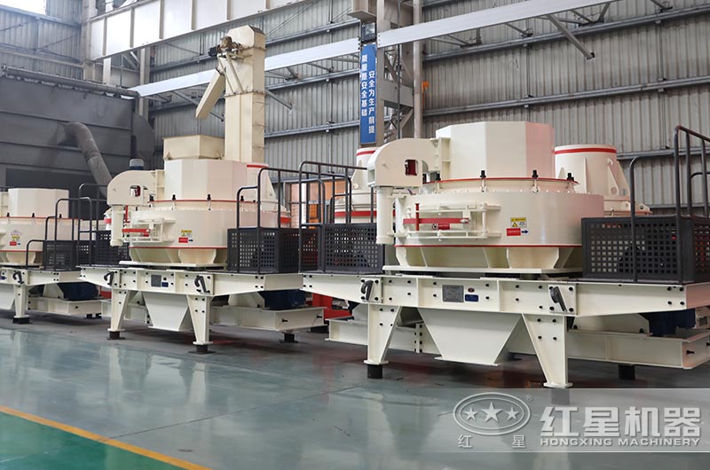 圖3:沖擊式制砂機(jī) 圖3:沖擊式制砂機(jī)