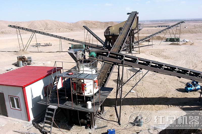 圓錐破碎機(jī)作業(yè)現(xiàn)場圖 圓錐破碎機(jī)作業(yè)現(xiàn)場圖