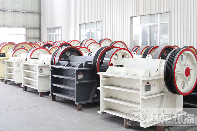 小型顎式碎石機(jī)圖片 小型顎式碎石機(jī)圖片