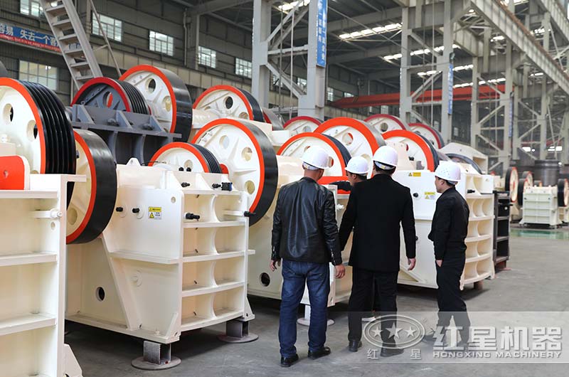 客戶到設(shè)備生產(chǎn)車(chē)間考察 客戶到設(shè)備生產(chǎn)車(chē)間考察