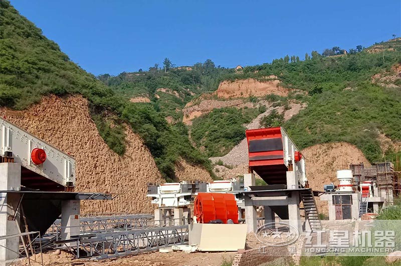 砂石廠成套大型洗砂機(jī)設(shè)備安裝現(xiàn)場(chǎng) 砂石廠成套大型洗砂機(jī)設(shè)備安裝現(xiàn)場(chǎng)